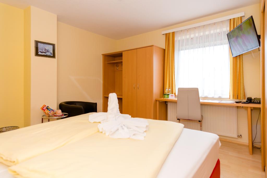 1A Hotel Steiner Judenburg Εξωτερικό φωτογραφία